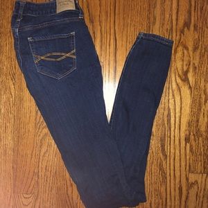 Dark wash skinny jeans